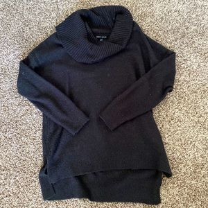 Cable and Gauge soft black sweater.